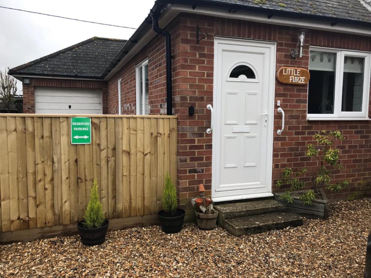 Entire Guest House, In Pewsey Vale, Wiltshire Manningford Abbots Exterior photo